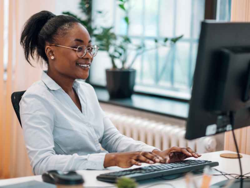 insurance certificate tracking software used to review vendor coi documents